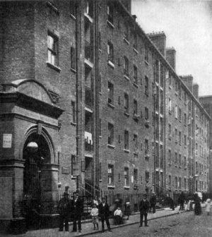 Jack London's Extraordinary Photos of London's East End in 1902